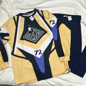 Fashion Nova 2 piece Set - Leggins and Long sleeve top. Soft and comfy